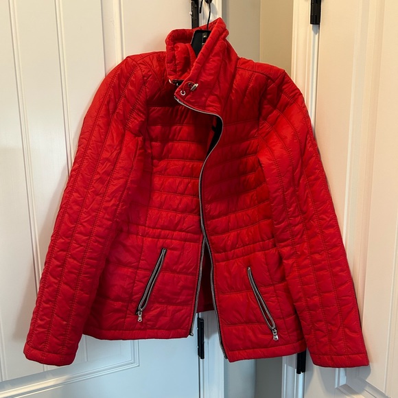 Guess Jackets & Blazers - Guess Women’s Red Size M Puffer Jacket